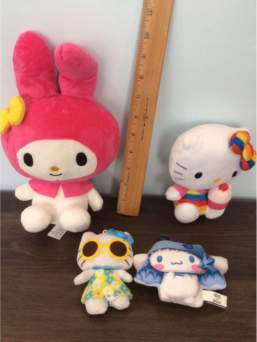 Hello Kitty Plush Melody, TY, Keychain & Cinnamaroll 4fun Hello Kitty